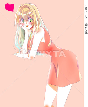 頬杖をつくセクシーな女性 金髪 笑顔 頬杖をつくセクシーな女性 金髪 笑顔 125853896
