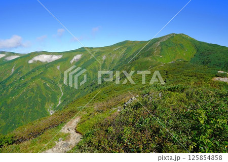 種蒔山から飯豊本山への登山道 125854858