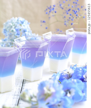 青いスイーツ 125855613