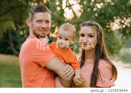 Relaxed Family Moments At Sunset 125859044