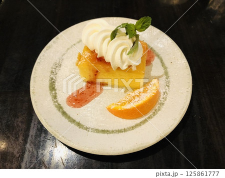柑橘系のケーキ レモンケーキ オレンジケーキ 柑橘系のケーキ レモンケーキ オレンジケーキ 125861777