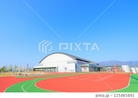 長野県塩尻市、塩尻市総合体育館の風景 長野県塩尻市、塩尻市総合体育館の風景 125865891