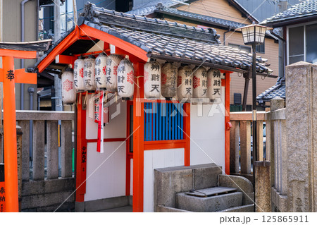 京都 天道神社(洛中洛外図屏風 上杉本で伝わる天道花神事)境内社 厳島社 弁財天 京都 天道神社(洛中洛外図屏風 上杉本で伝わる天道花神事)境内社 厳島社 弁財天 125865911