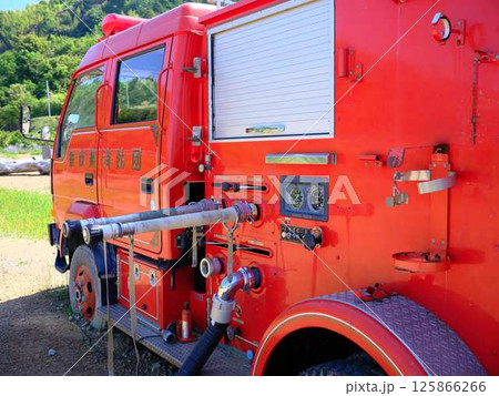 消防車　ポンプ車 125866266