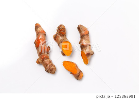 Dry Turmeric powder and turmeric root isolated on white background ,Top view 125868981
