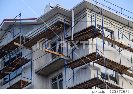 Construction of a multistorey residential building. Share constr 125872673