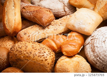 Fresh fragrant bread on the table Fresh fragrant bread on the table 125873703