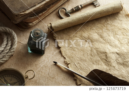 Quill pen and ink well 125873719