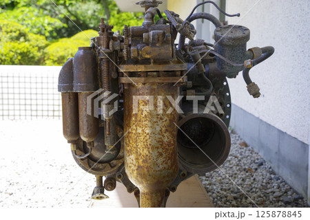 回天記念館に展示されている酸素魚雷のエンジン 125878845