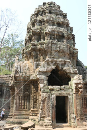 密林に侵食されたタ・プローム寺院 125880398