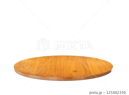Empty round wooden board on white background. 125882330