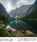 美しい湖 125882539