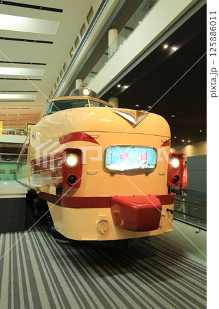 国鉄489系電車(日本 京都府京都市) 国鉄489系電車(日本 京都府京都市) 125886011