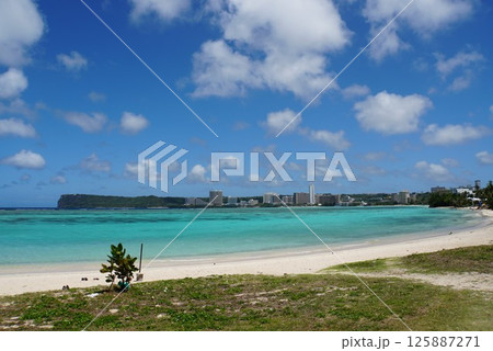 グアムのイーパオ・ビーチ 125887271