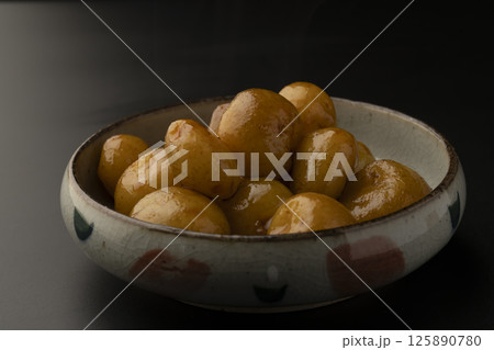 皮付き小芋の煮っころがし  125890780