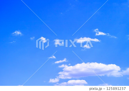 青空と雲イメージ 125891237
