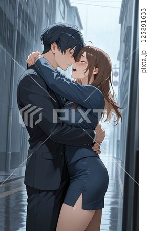 雨の中抱き合いながら泣くスーツ姿の男女 125891633