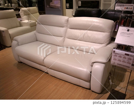 家具売り場 ソファ ショッピング 家具売り場 ソファ ショッピング 125894599