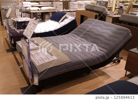 家具売り場 介護ベッド ショッピング 家具売り場 介護ベッド ショッピング 125894613
