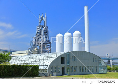 【福岡県】快晴の東田第一高炉跡と北九州市科学館(スペースLABO ANNEX) 【福岡県】快晴の東田第一高炉跡と北九州市科学館(スペースLABO ANNEX) 125895825