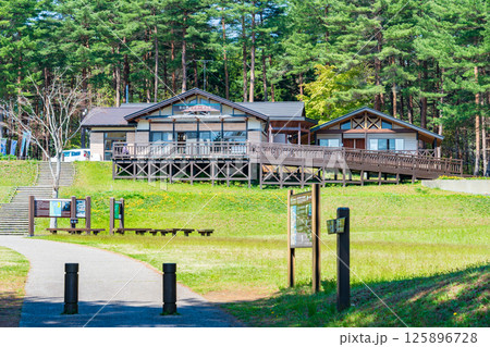 「岩手県」北山崎園内にあるビジターセンター 田野畑村 「岩手県」北山崎園内にあるビジターセンター 田野畑村 125896728