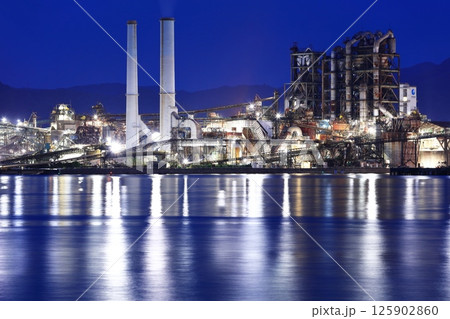 【山口県】周南コンビナートの夜景 【山口県】周南コンビナートの夜景 125902860