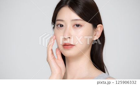 女性 ビューティー スキンケア 女性 ビューティー スキンケア 125906332