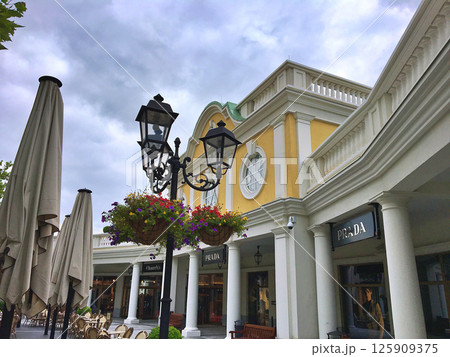 Pandorf outlet near Vienna in Austria 125909375