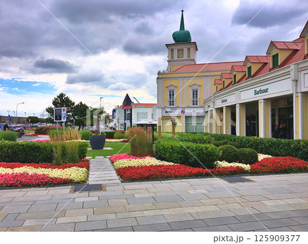 Pandorf outlet near Vienna in Austria 125909377