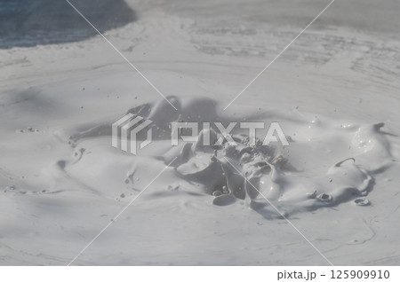 大地の芸術？　別府坊主地獄  125909910