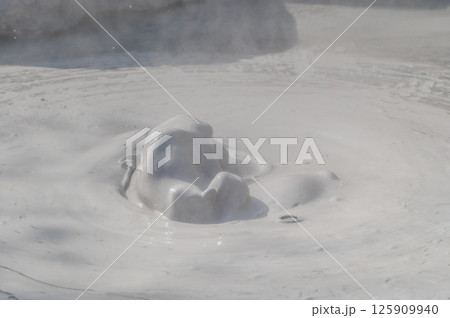 大地の芸術？　別府坊主地獄  125909940