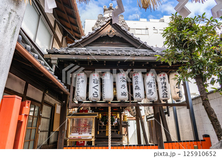 京都　繁昌神社（繁昌の宮）京の弁財天（班女ノ社）全国唯一の商売繁昌に関する神社　拝殿　下京区繫昌町 125910652