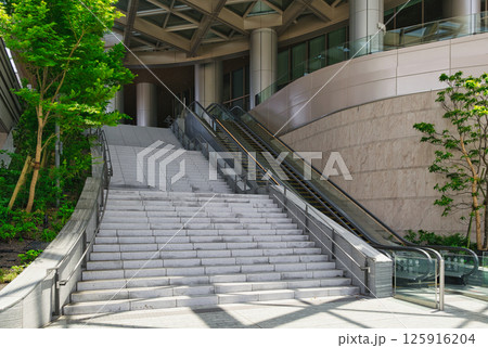 東京都港区　高輪ゲートウェイシティ　リンクピラーノース棟　エントランス 125916204
