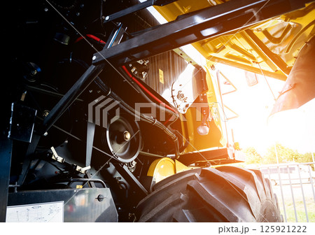 Harvester engine. Gear chains and new modern mechanisms. 125921222