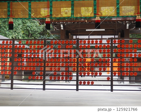 京都/河合神社　奉納された鏡絵馬 125921766