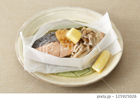 秋鮭の包み焼き 125925026