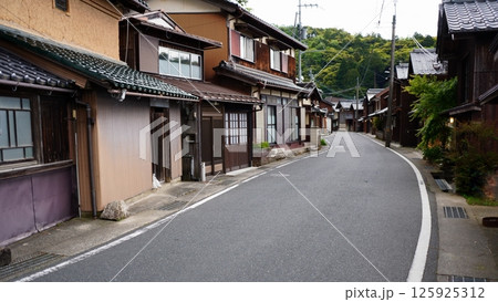 京都府伊根町～町並み 125925312