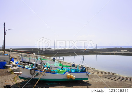 千葉県南房総市和田町の和田漁港 千葉県南房総市和田町の和田漁港 125926855