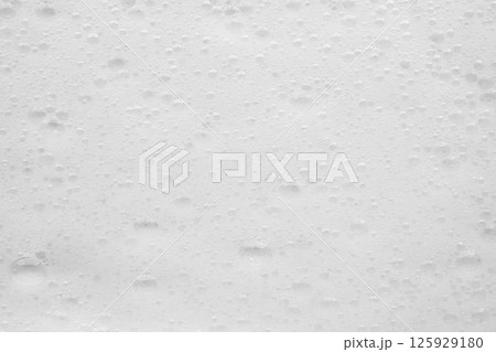 Abstract white soap foam bubbles texture background 125929180
