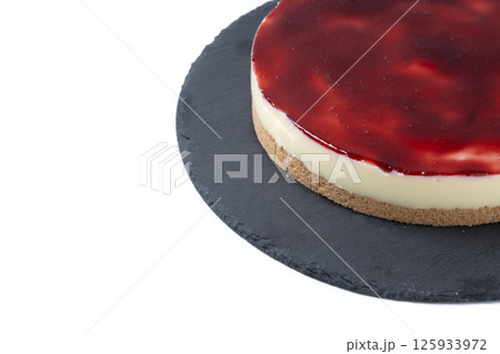 cheesecake with strawberries isolated on white background 125933972