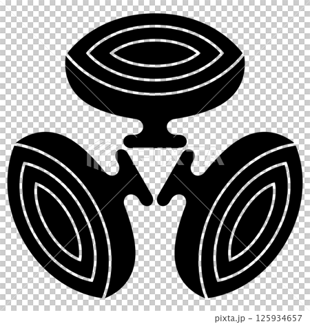 This is the family crest. It is called Mitsukoma. This is the family crest. It is called Mitsukoma. 125934657