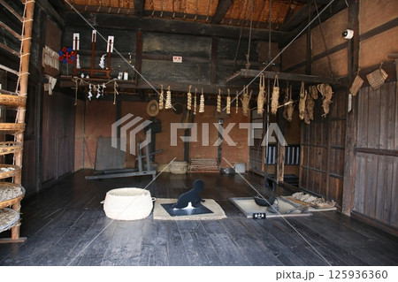 野口英世記念館　野口英世　猪苗代湖　猪苗代　野口英世御生家　猪苗代町　野口英世記念碑　囲炉裏 125936360