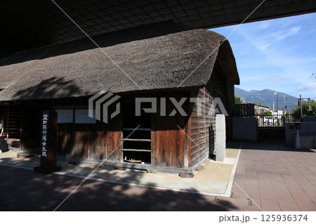 野口英世記念館　野口英世　猪苗代湖　猪苗代　野口英世御生家　猪苗代町　野口英世記念碑　囲炉裏 125936374