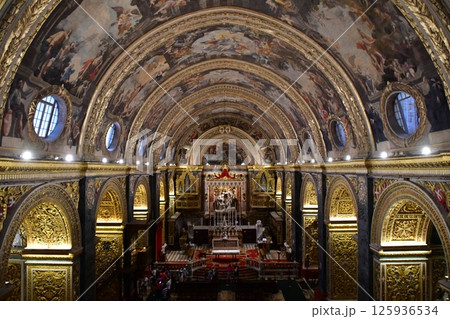 マルタ共和国、マルタ島、バレッタ、聖ヨハネ大聖堂、身廊、天井画 125936534