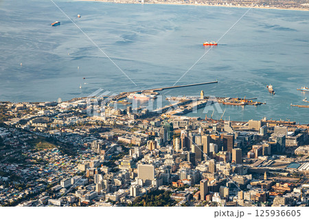 Cape Town cityscape 125936605