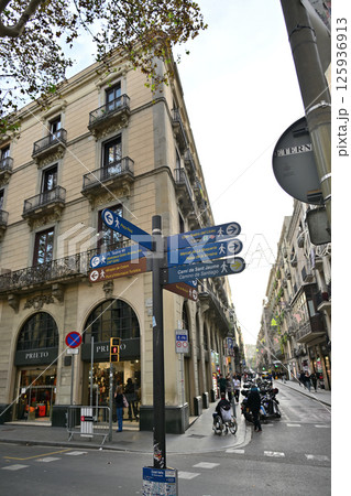 スペイン バルセロナの街並み スペイン バルセロナの街並み 125936913