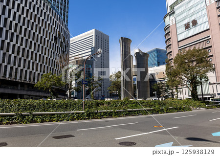 大阪/JR大阪駅と梅田のビル風景(2025年2月23日撮影) 大阪/JR大阪駅と梅田のビル風景(2025年2月23日撮影) 125938129