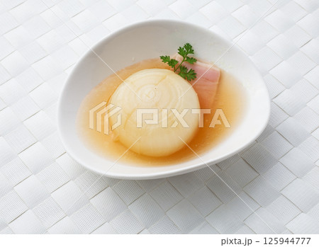 新玉葱のスープ煮 新玉葱のスープ煮 125944777