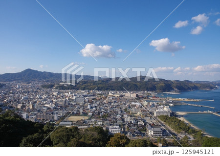 三熊山　洲本城から望む洲本市の眺望 125945121