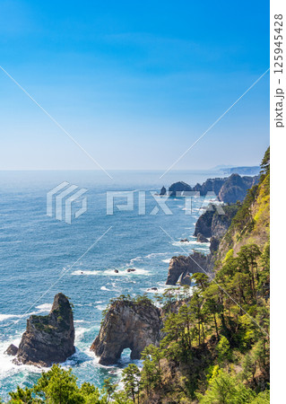 「岩手県」北山崎第一展望台からの望む風景 田野畑村 「岩手県」北山崎第一展望台からの望む風景 田野畑村 125945428